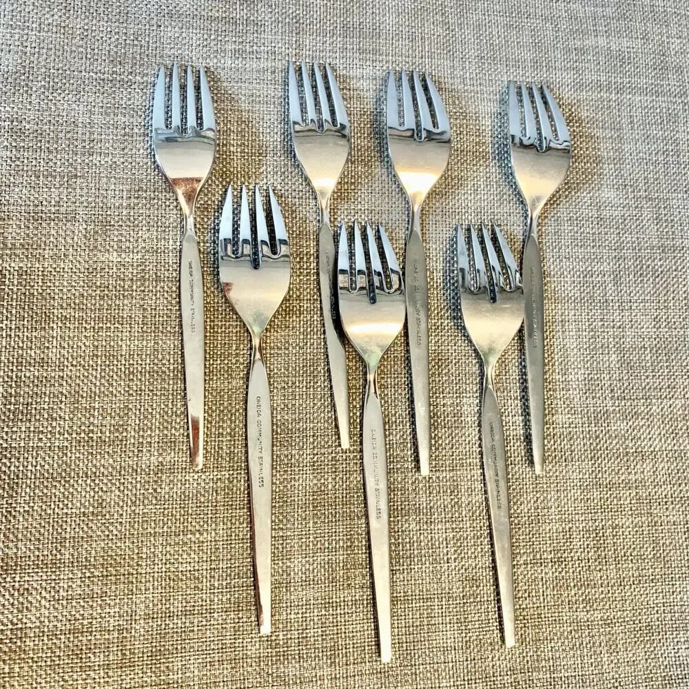 Oneida Community Older Satinique Stainless 7 Salad Dessert Forks Crocker 6” MCM